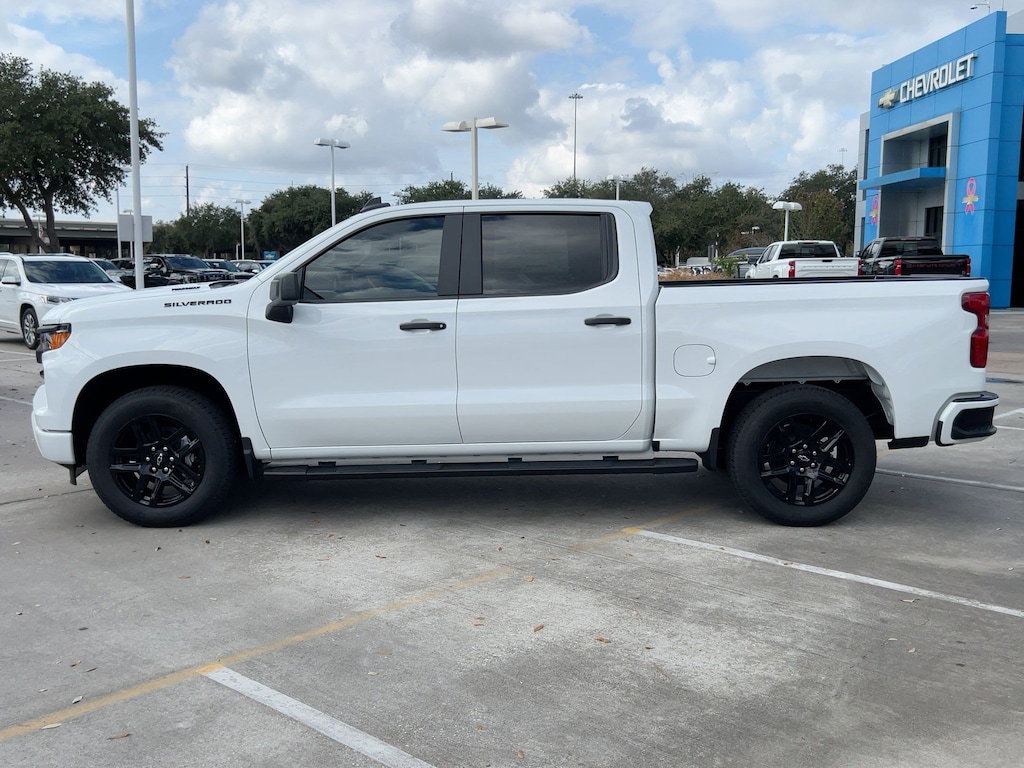 New 2026 Chevrolet Silverado 1500 Custom Truck