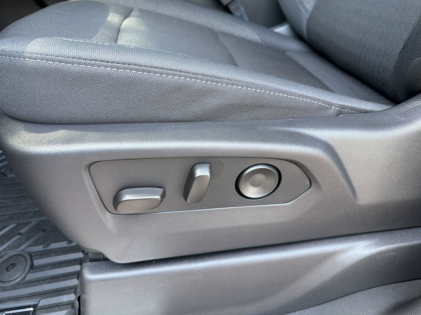 2026 Chevrolet Silverado 1500 LT - Photo 14