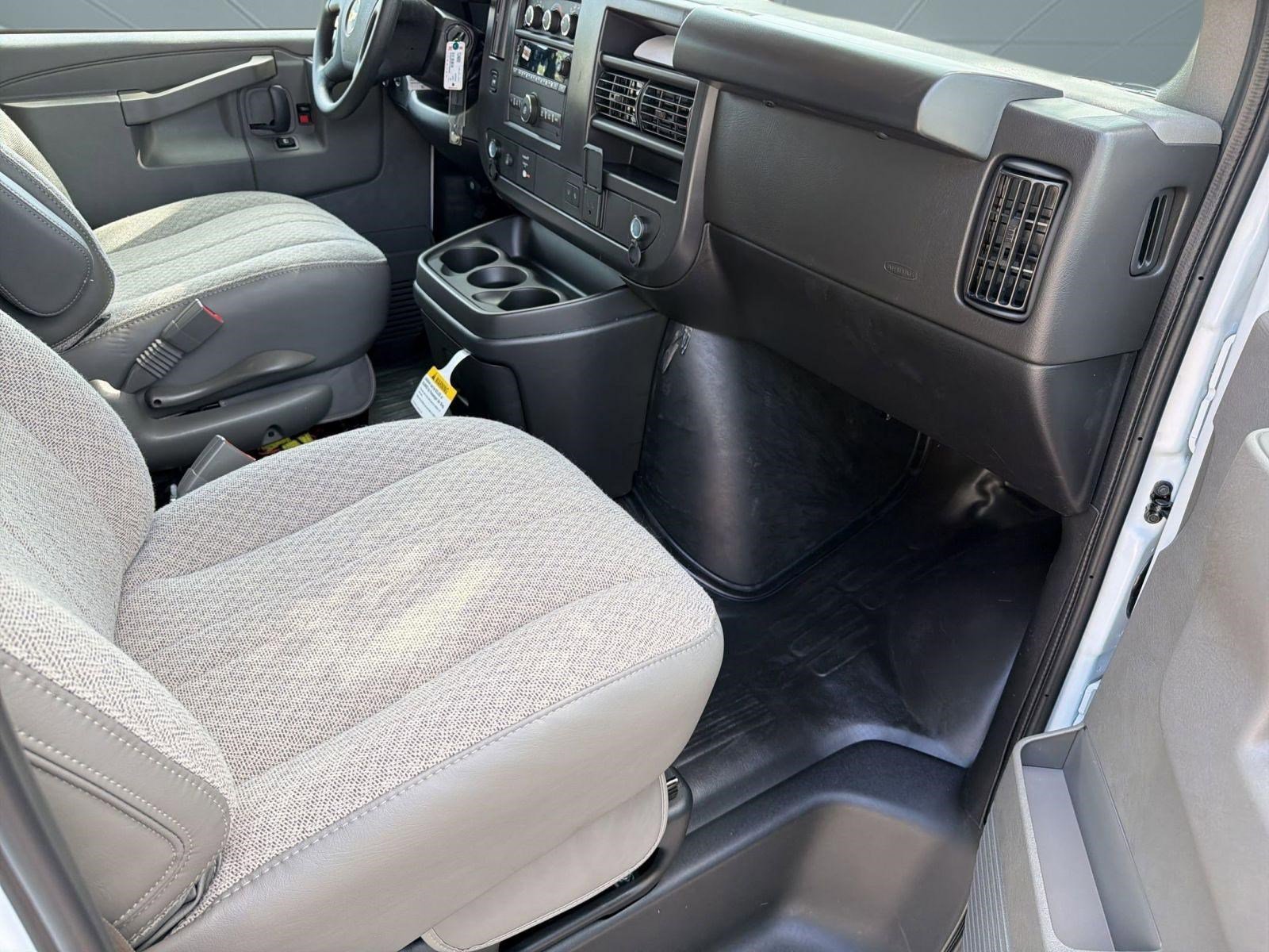 2026 Chevrolet Express Cargo Work Van - Photo 29