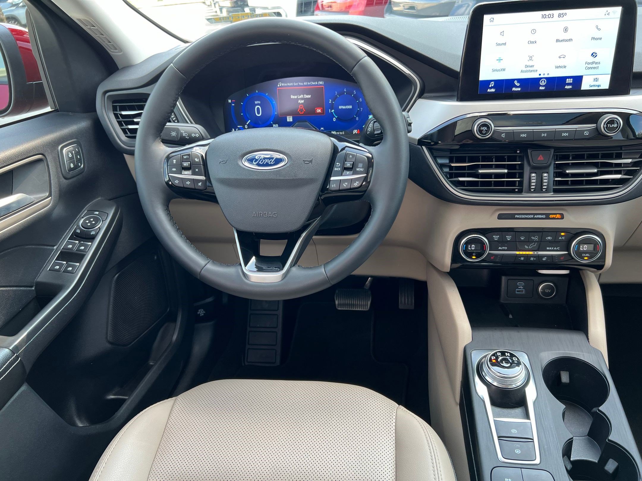 2021 Ford Escape SEL photo 4
