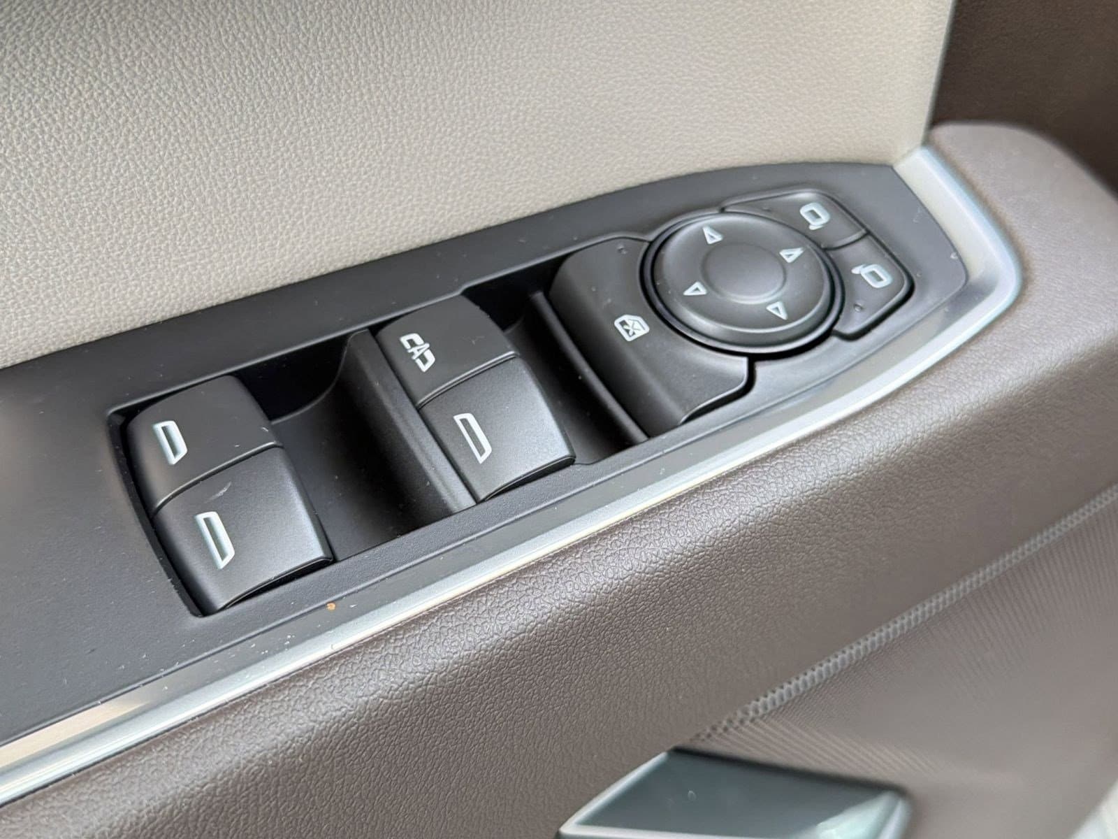 2026 Chevrolet Silverado 1500 LT - Photo 13