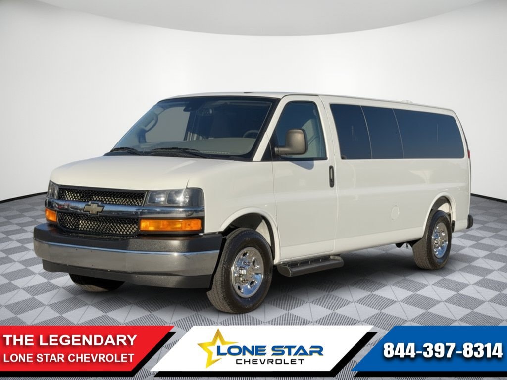 2025 Chevrolet Express Passenger 1LT Van 2025 Chevrolet Express Passenger 1LT Van
