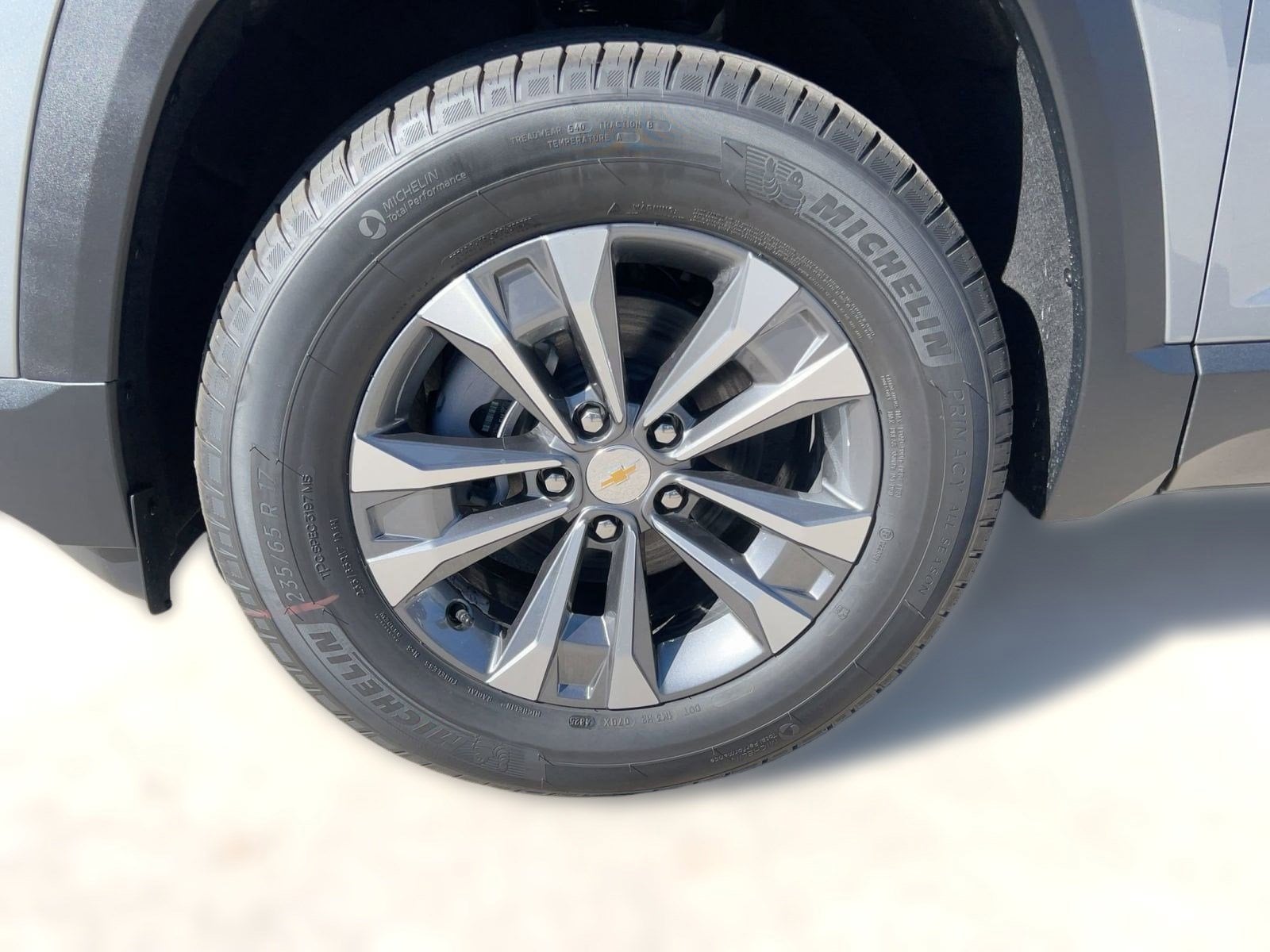 2026 Chevrolet Equinox LT - Photo 11