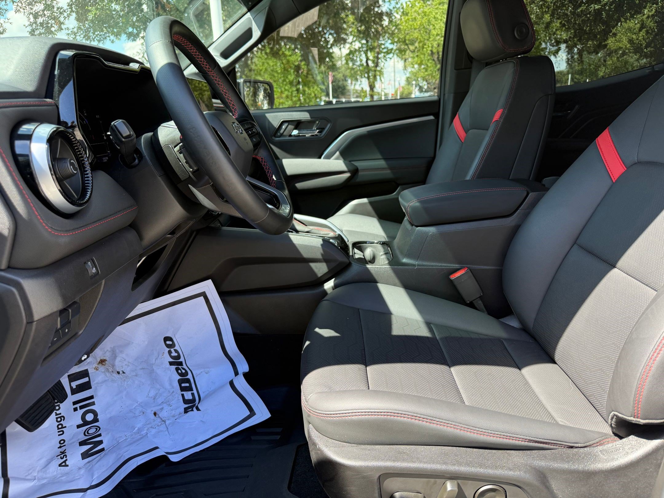 2023 Chevrolet Colorado Z71 photo 4