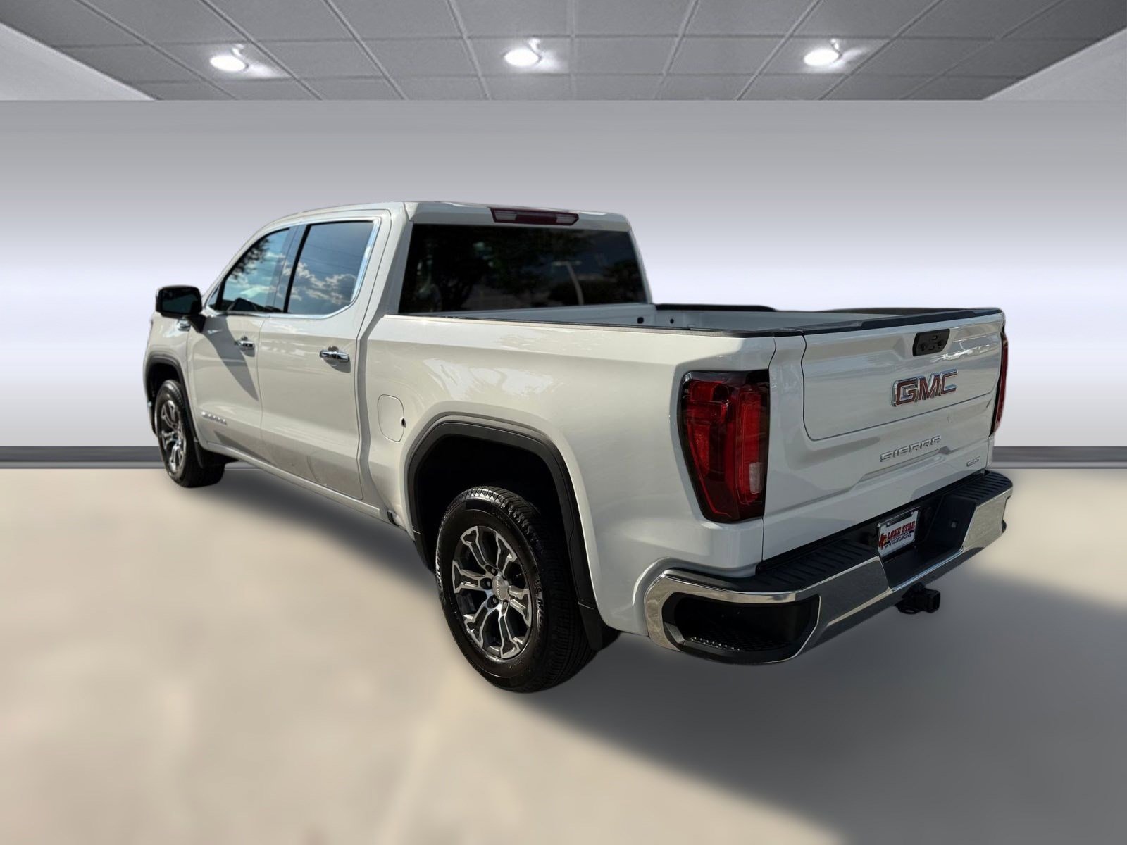 2025 Gmc Sierra 1500 SLT photo 2