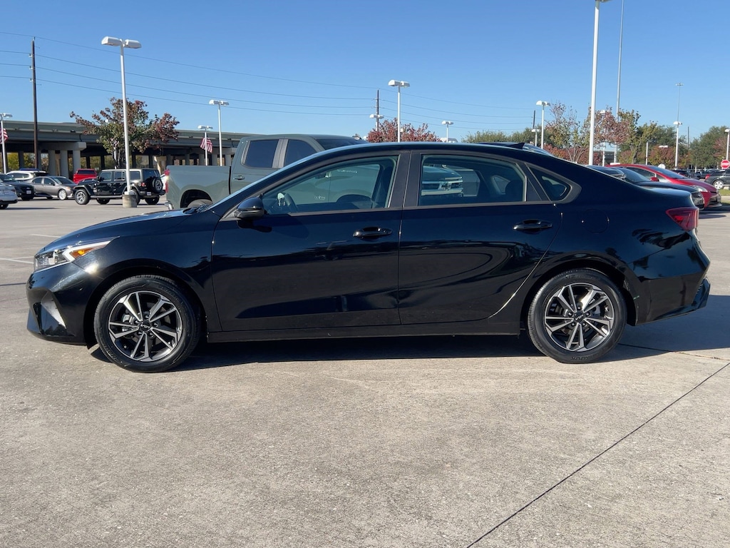 Used 2024 Kia Forte LXS