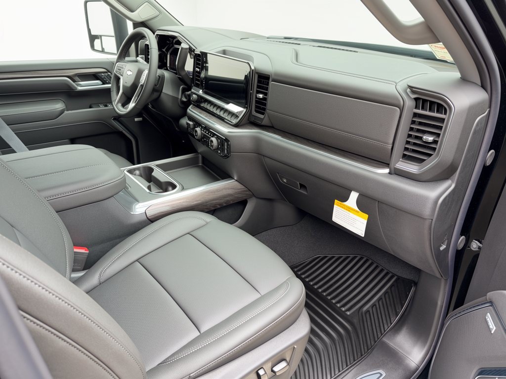 2026 Chevrolet Silverado 2500 HD LTZ - Photo 30