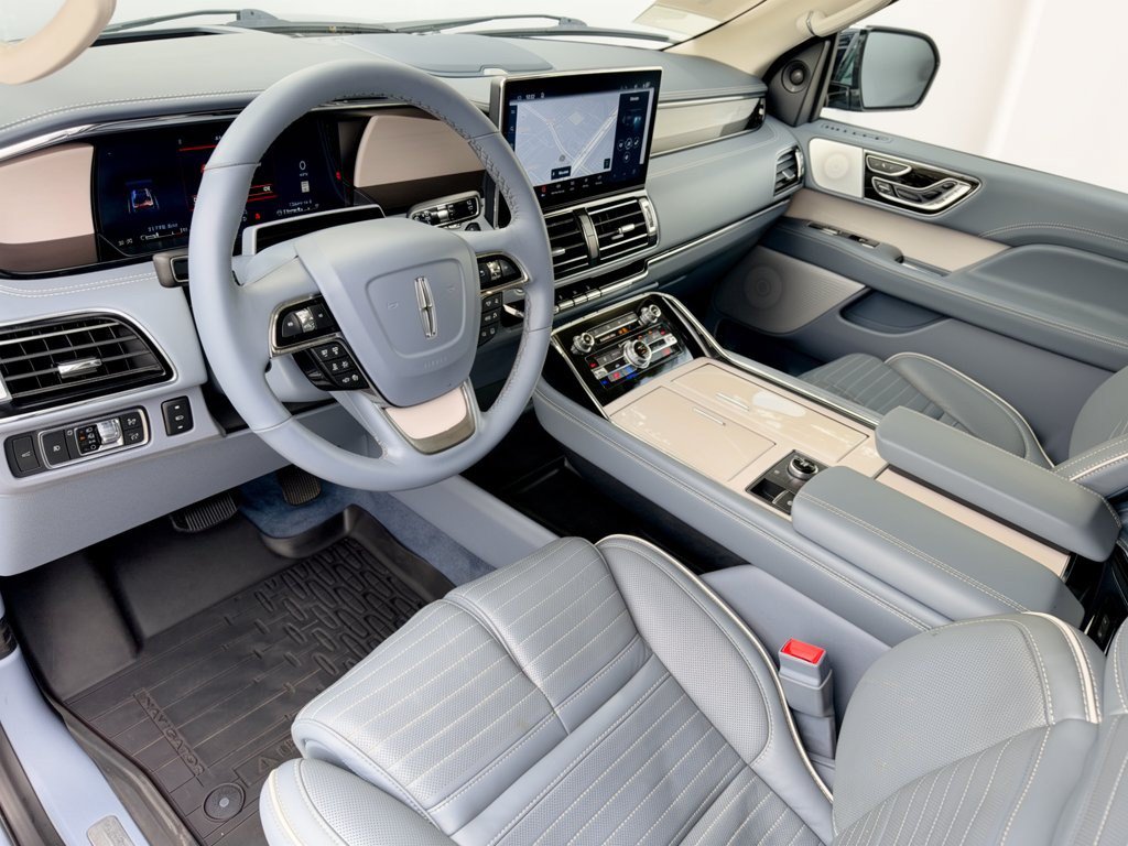 2023 Lincoln Navigator Black Label