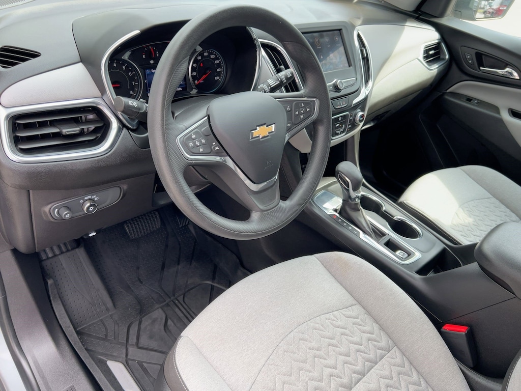 Used 2023 Chevrolet Equinox LS SUV