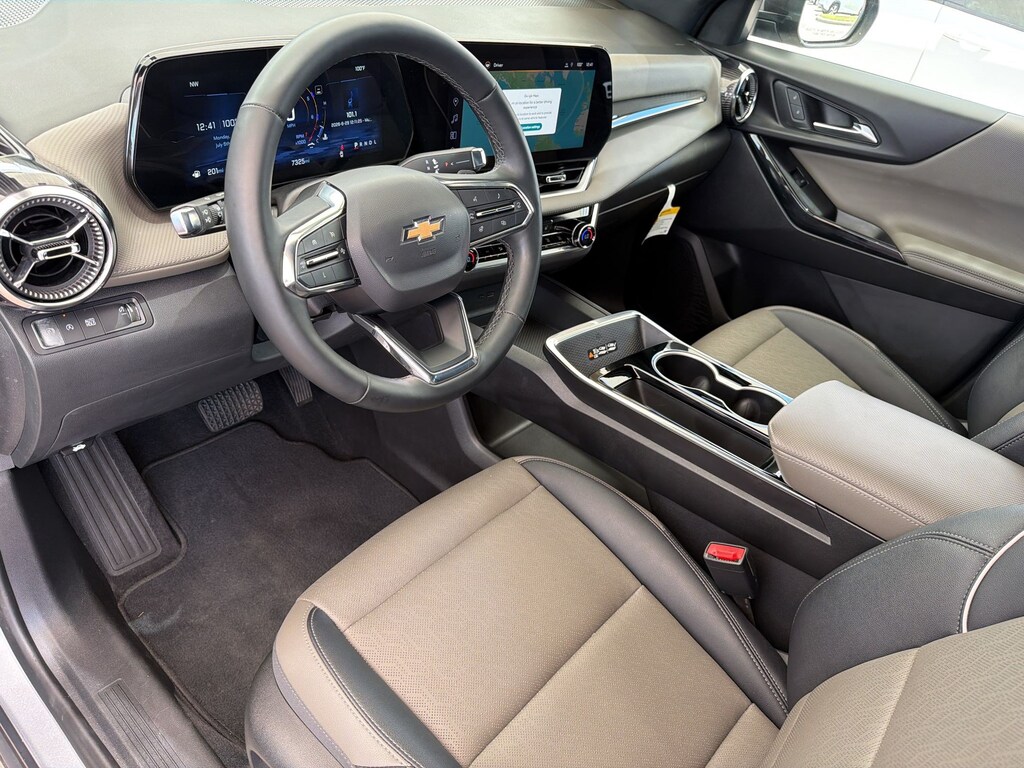 Used 2025 Chevrolet Equinox LT SUV