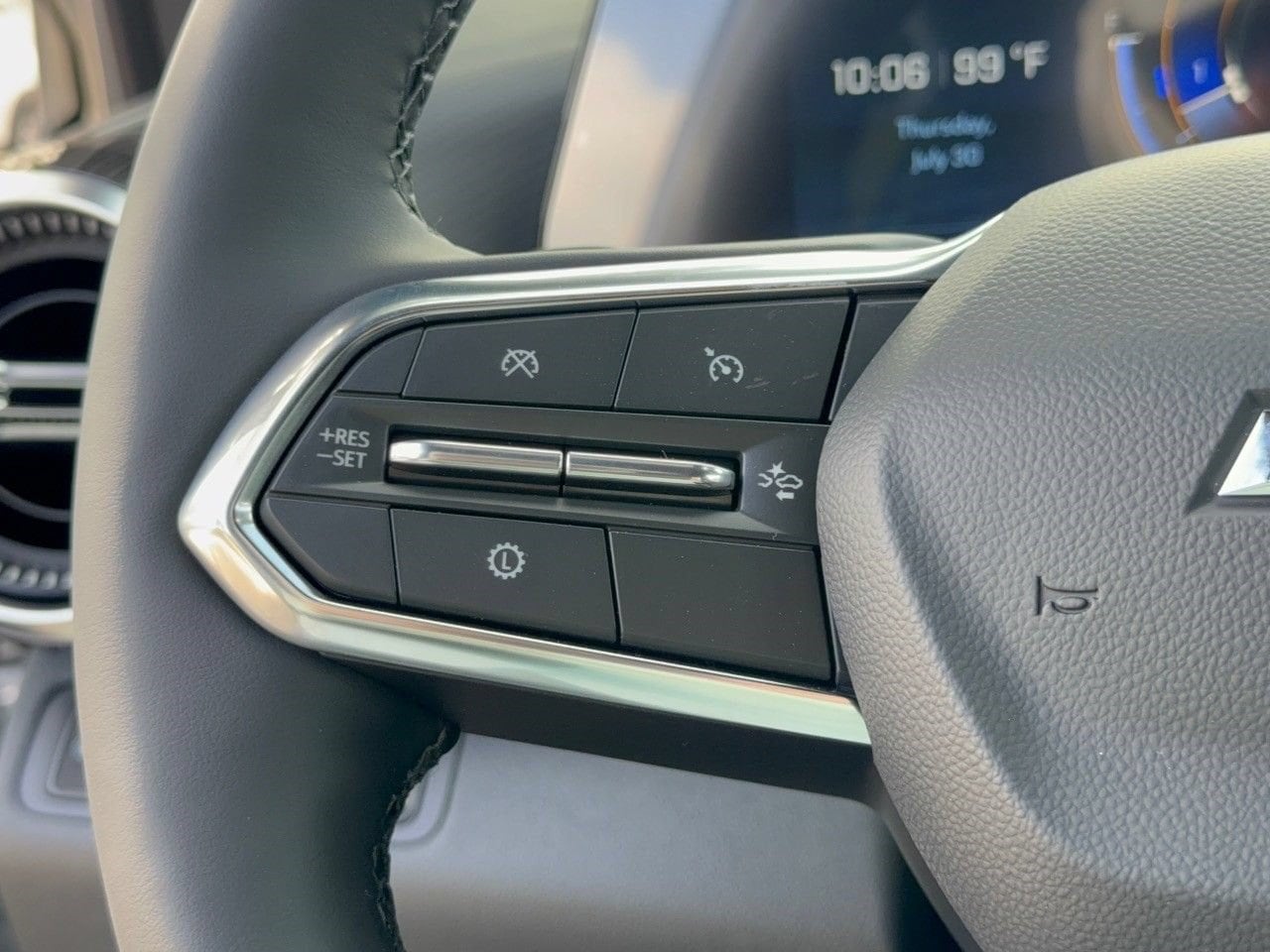 2027 Chevrolet Equinox LT - Photo 17