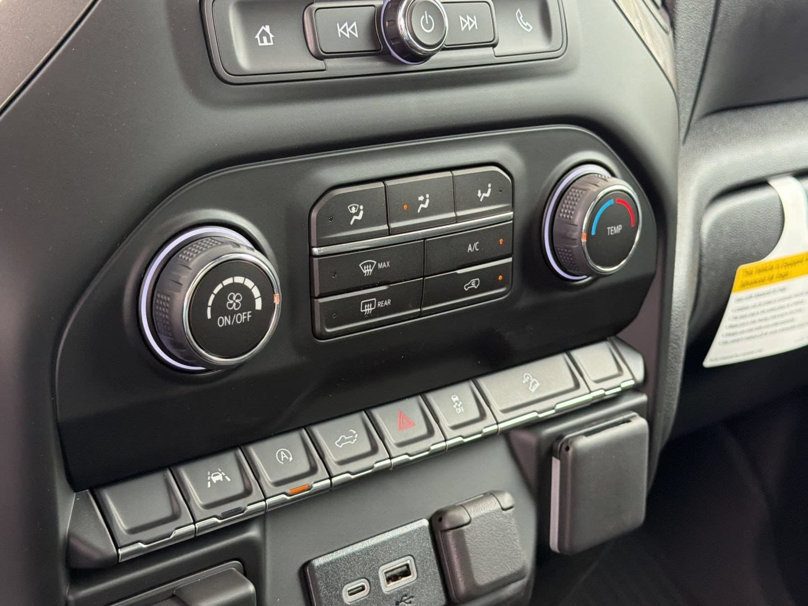 2026 Chevrolet Silverado 1500 Custom Trail Boss - Photo 18