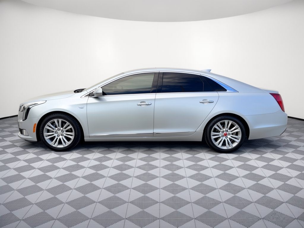 2018 CADILLAC XTS Luxury Car