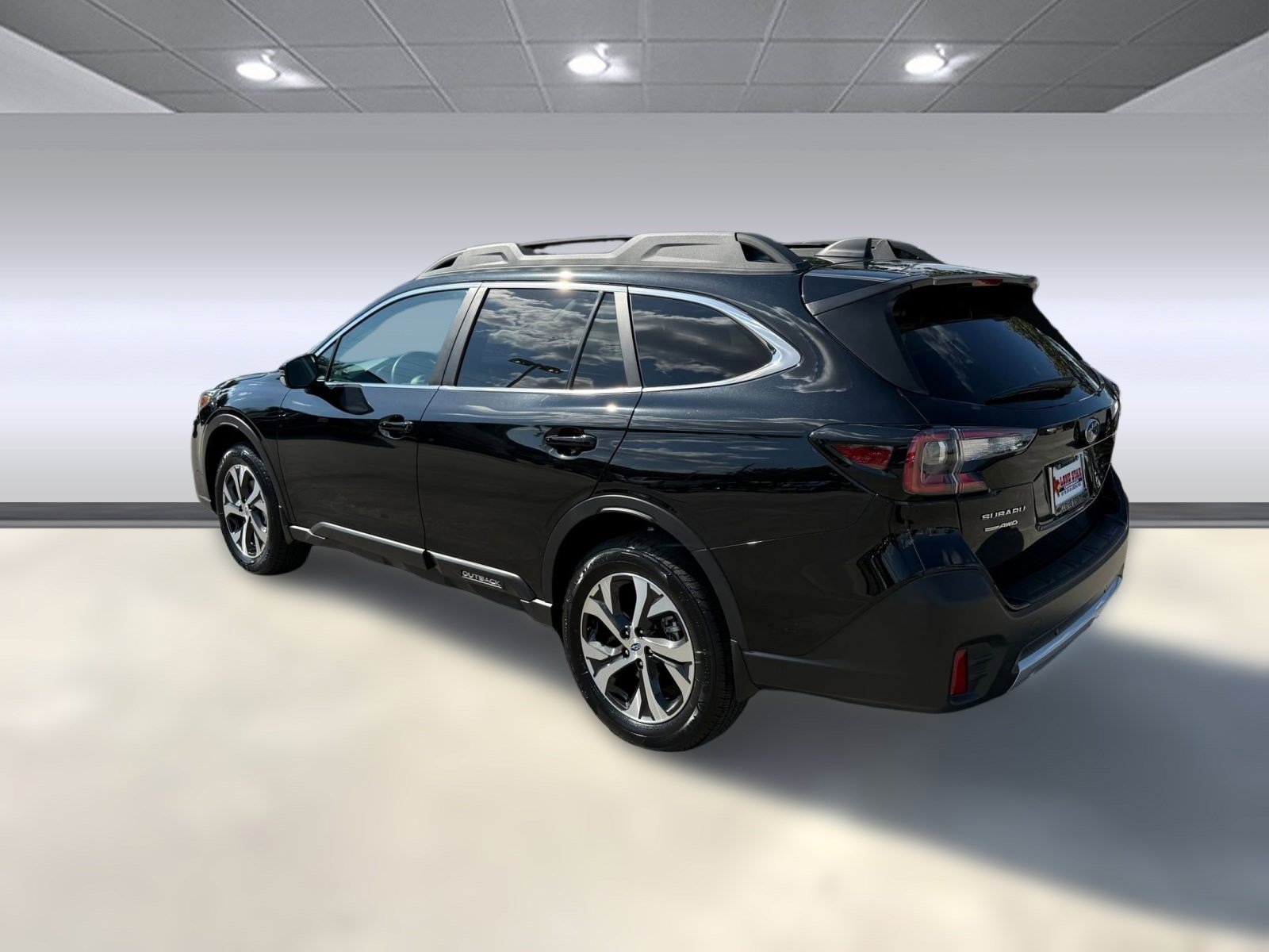 2020 Subaru Outback Limited photo 3