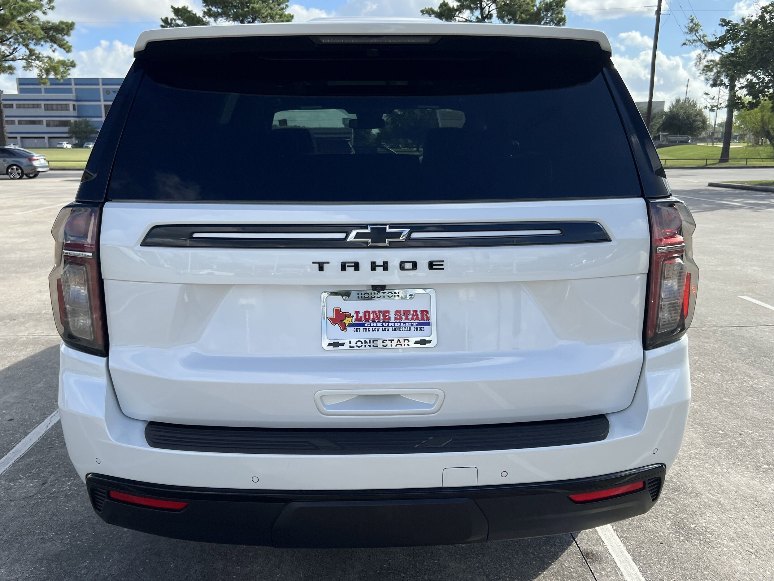 2023 Chevrolet Tahoe Z71 photo 4