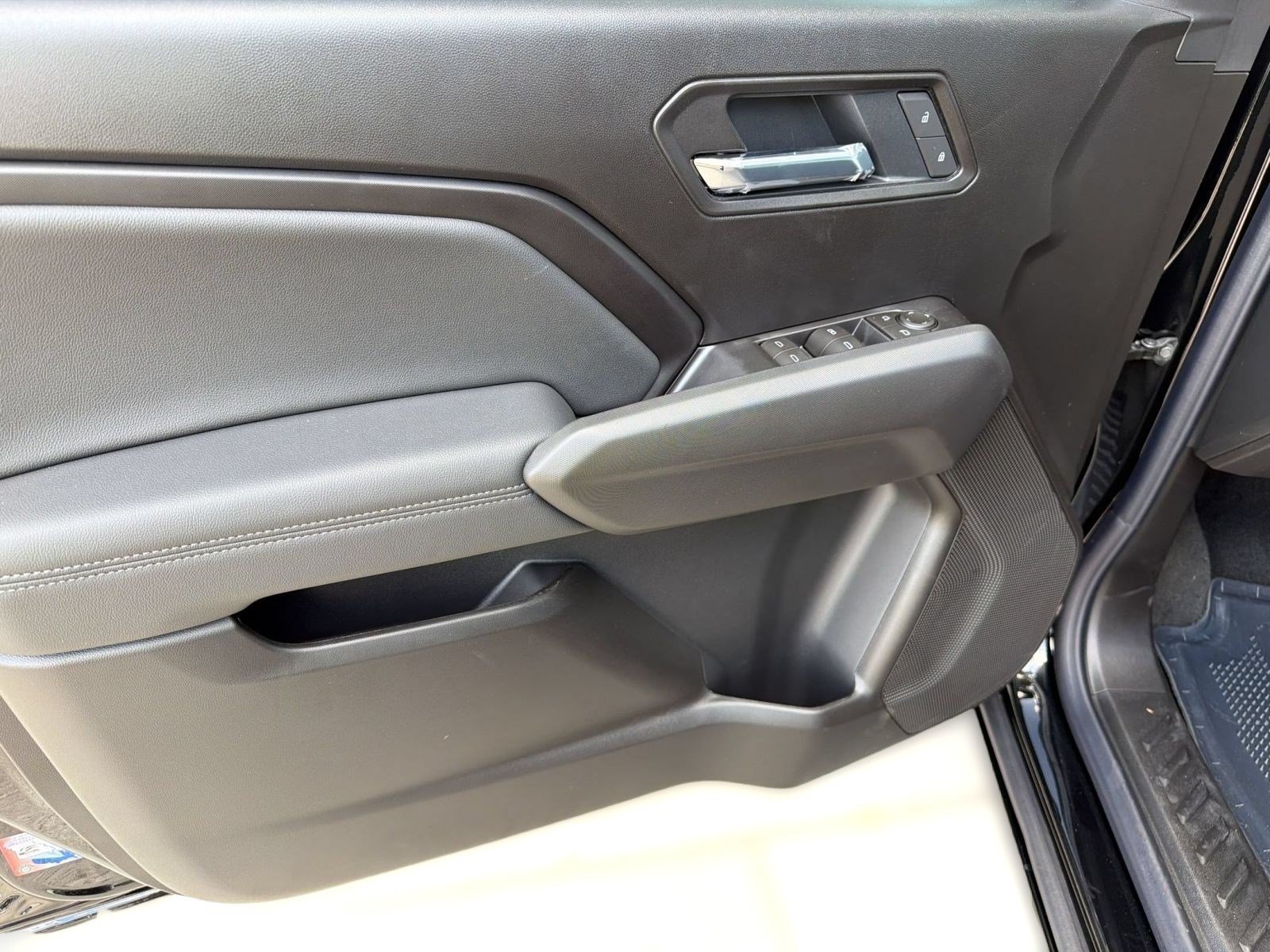 2026 Chevrolet Colorado LT - Photo 13