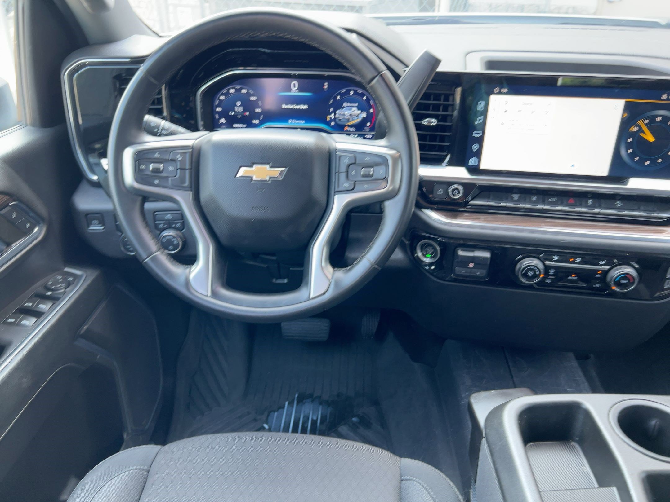 2024 Chevrolet Silverado 2500HD LT photo 4