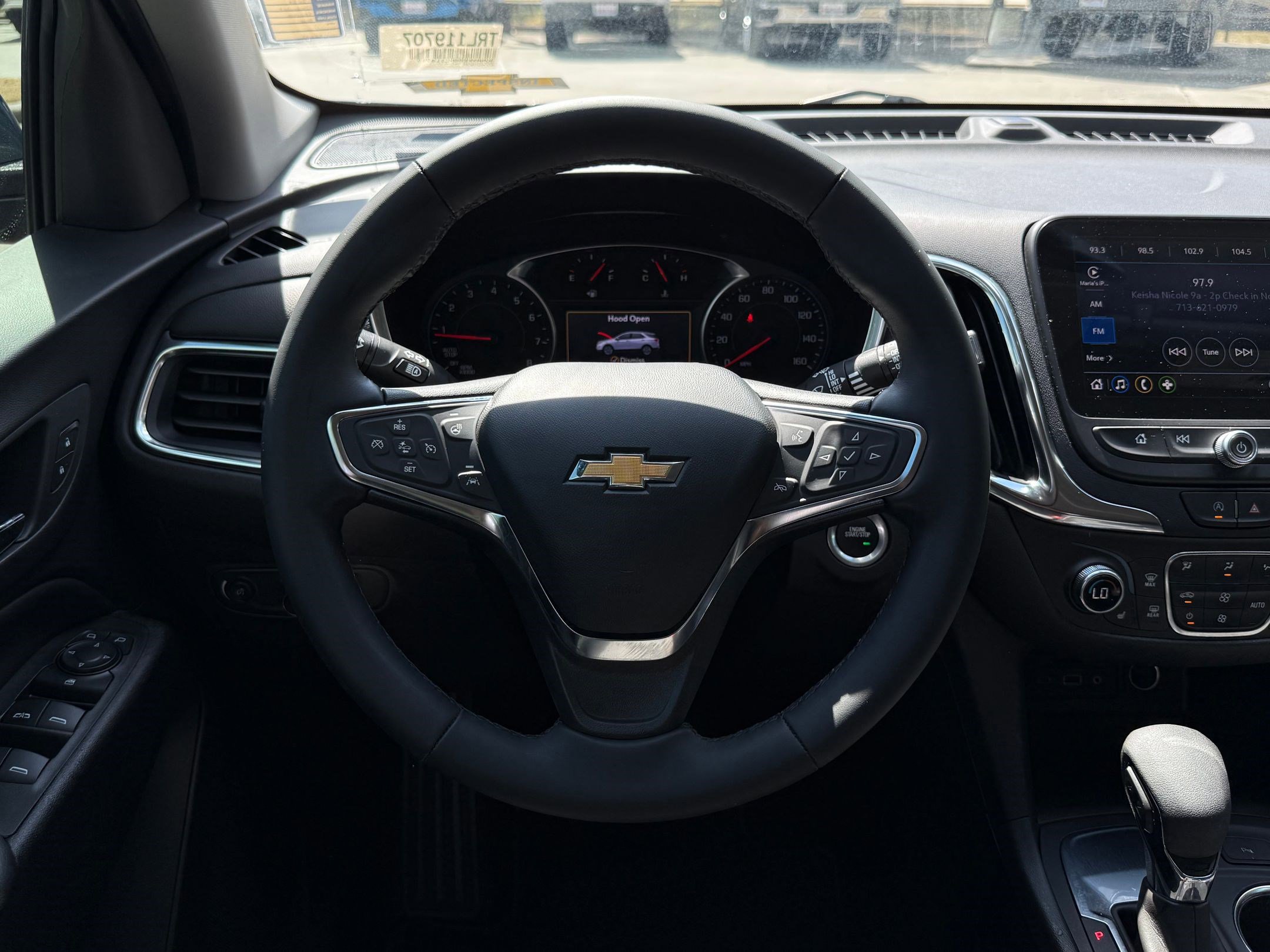 2024 Chevrolet Equinox LT photo 3