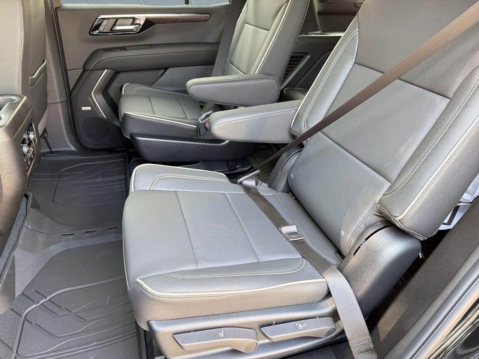 2026 Chevrolet Tahoe Premier - Photo 14