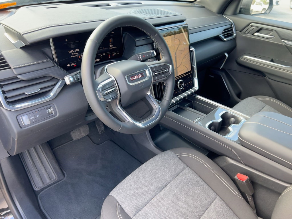 Used 2025 GMC Acadia Elevation SUV