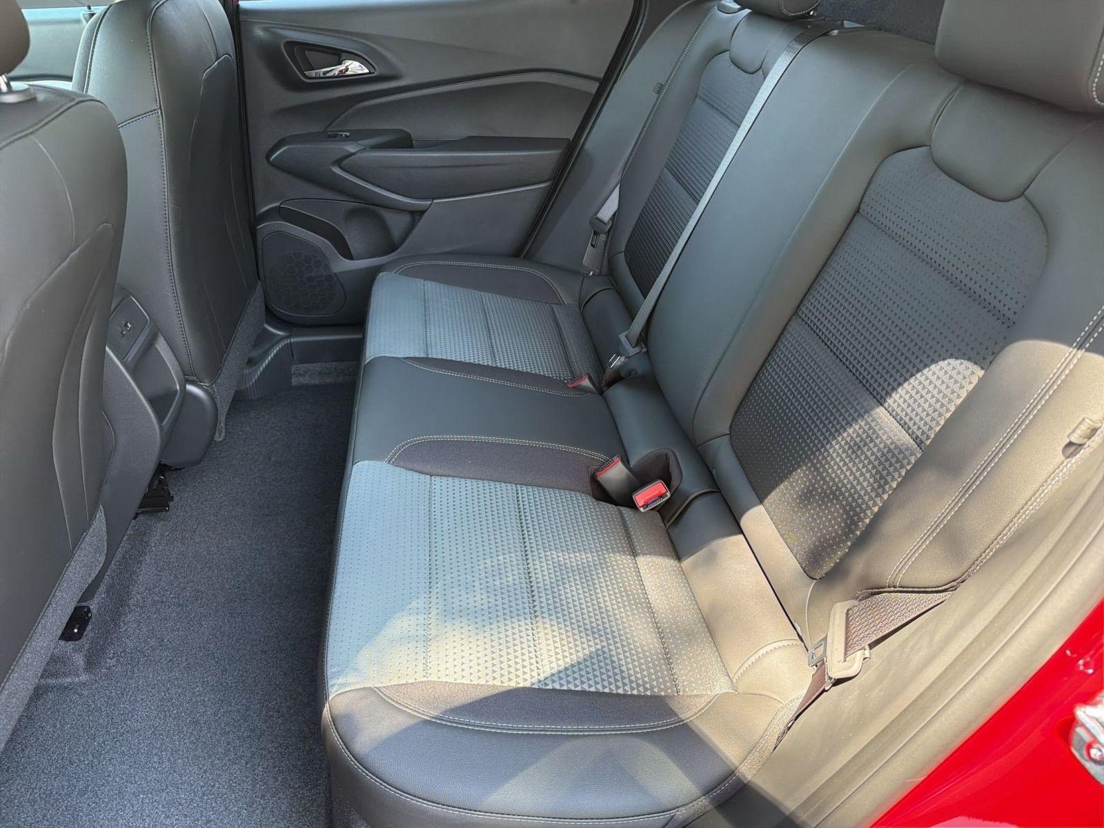 2026 Chevrolet Trax LT - Photo 15