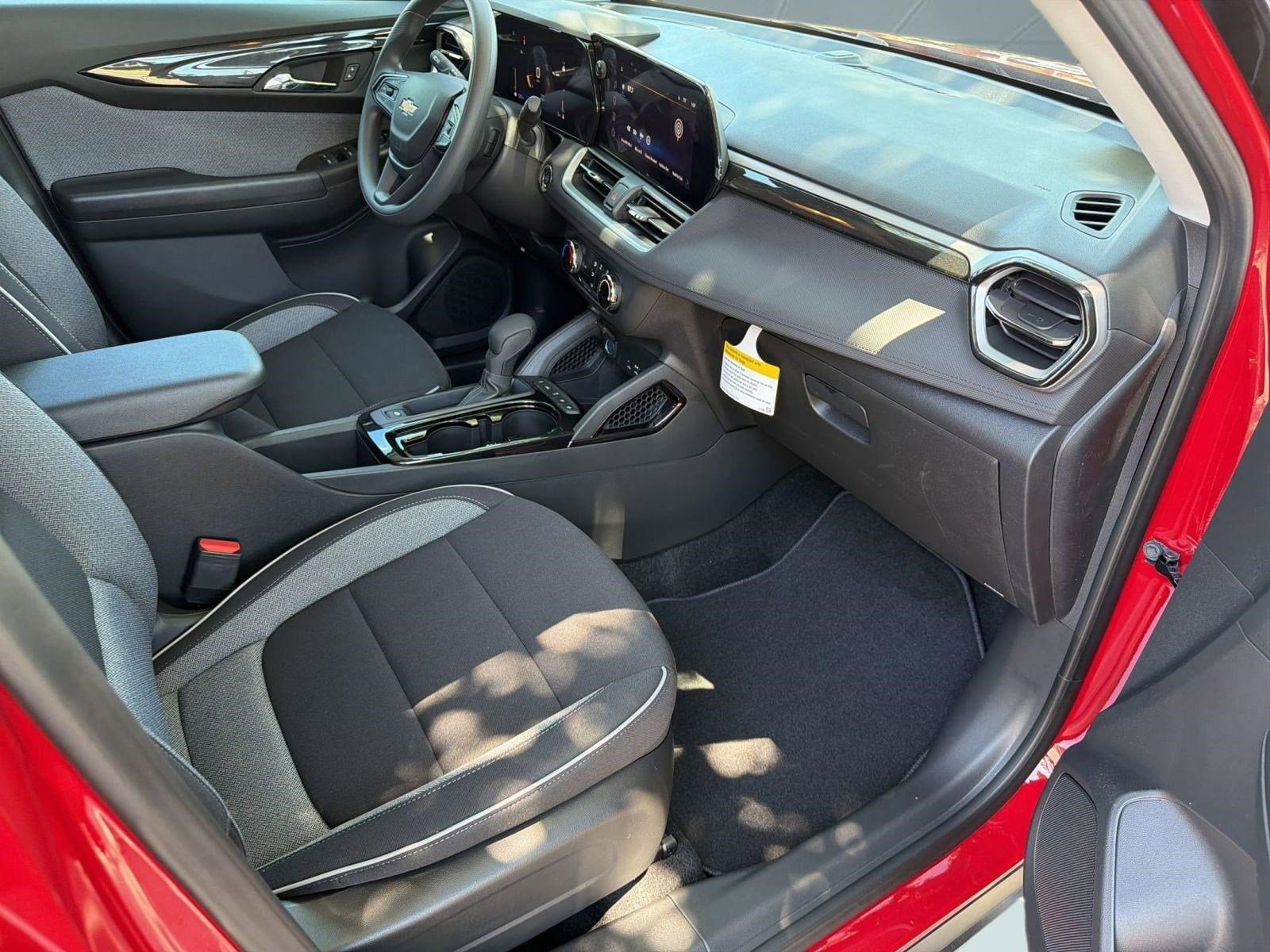 2026 Chevrolet Trailblazer LS - Photo 31