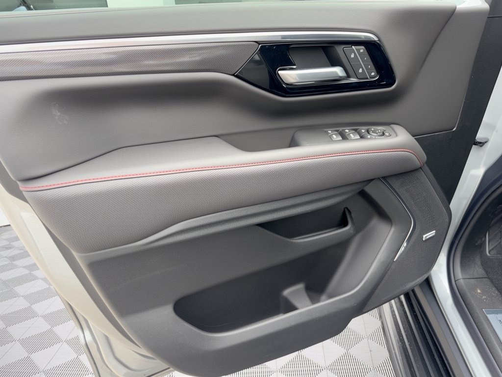 2026 Chevrolet Tahoe RST - Photo 14