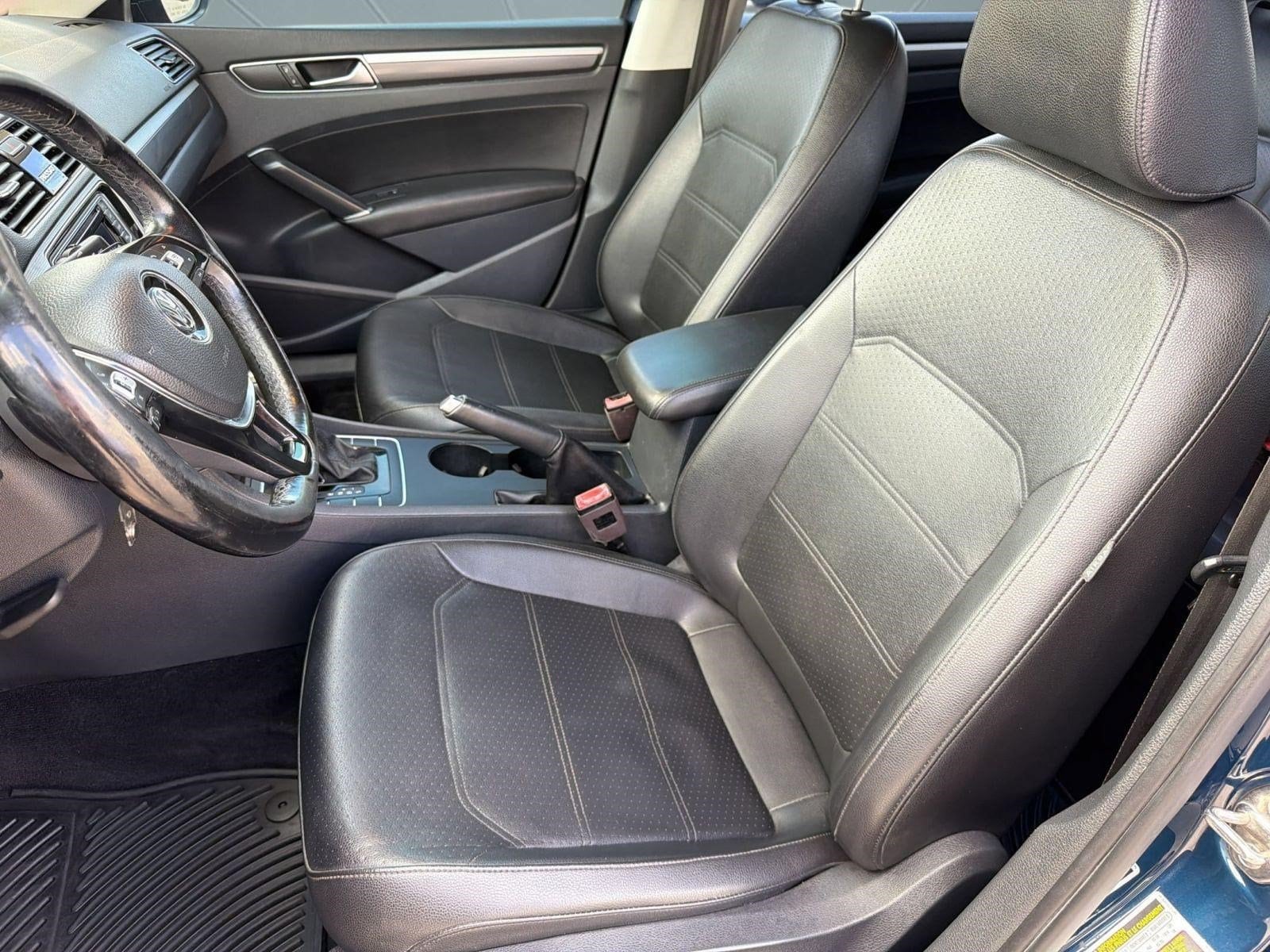 Passat 2.0T S Sedan