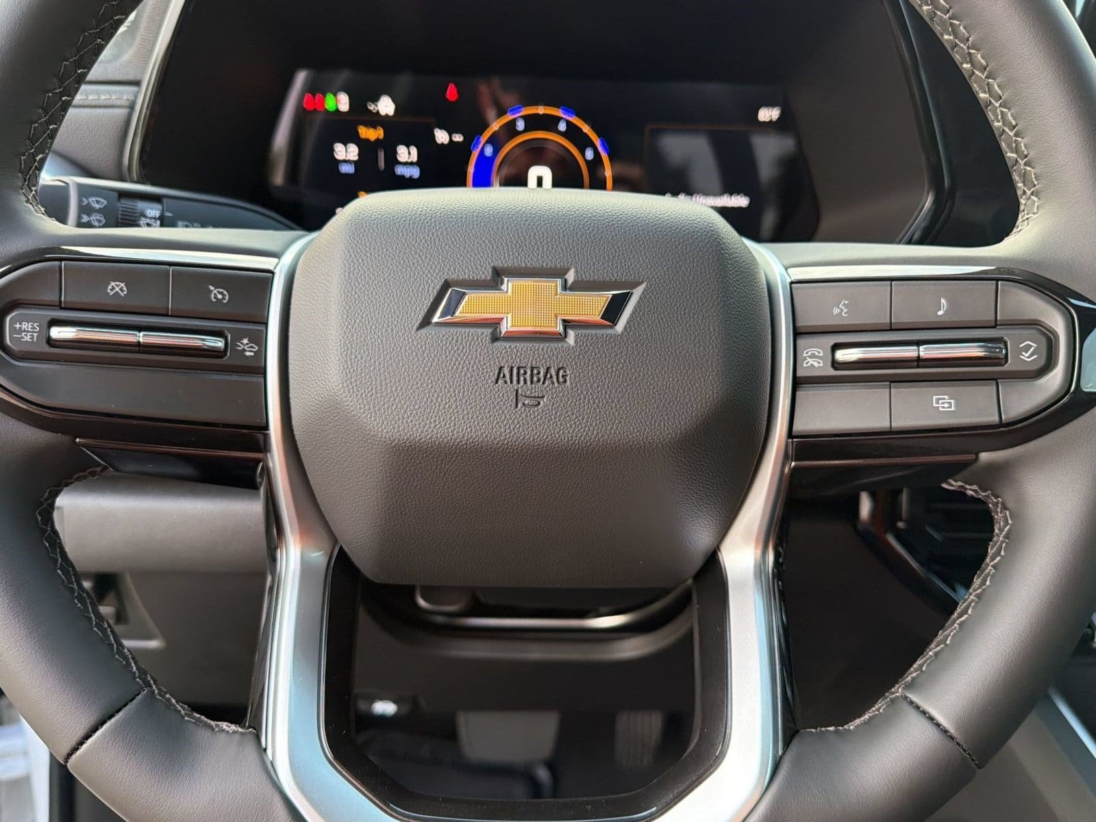 2026 Chevrolet Colorado LT - Photo 11