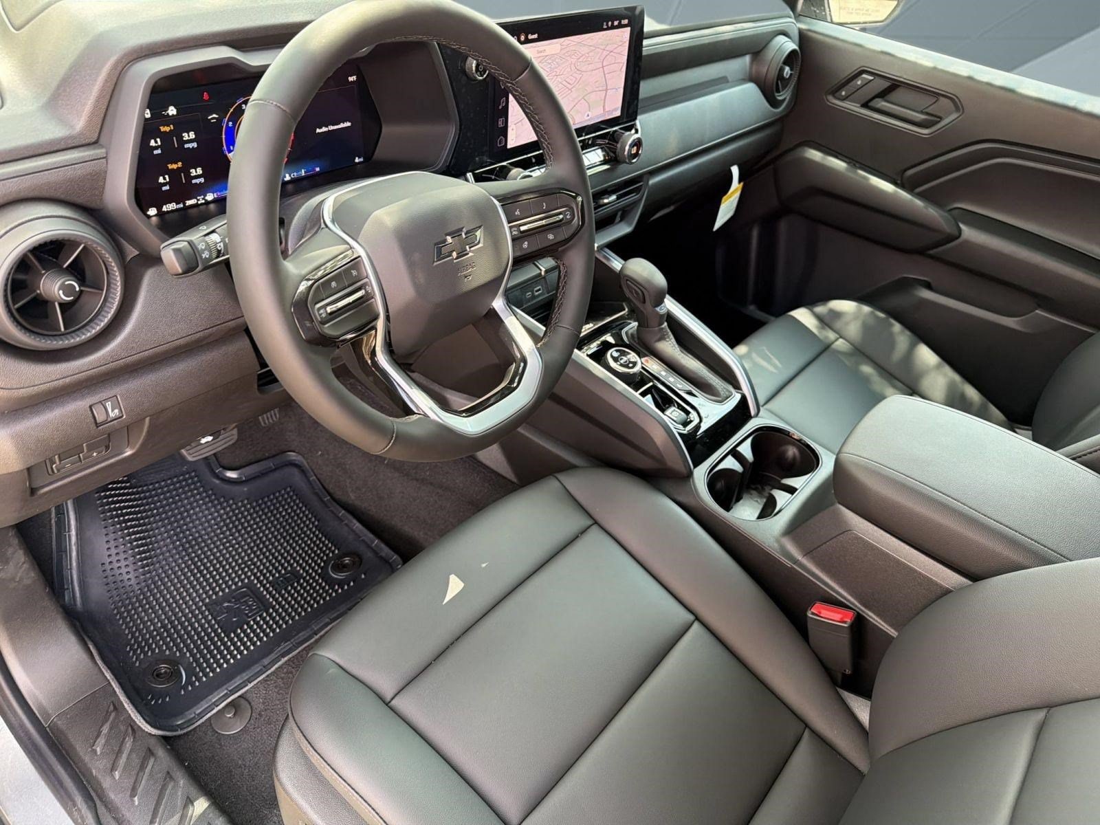 2026 Chevrolet Colorado Trail Boss - Photo 4