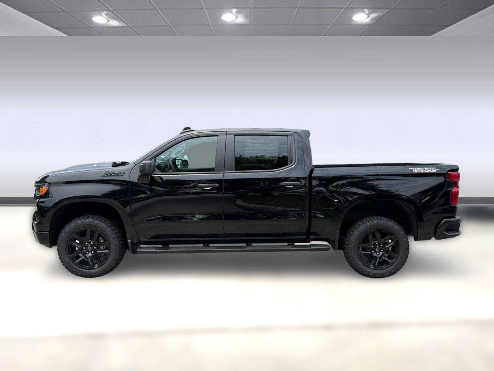 2026 Chevrolet Silverado 1500 Custom Trail Boss - Photo 2