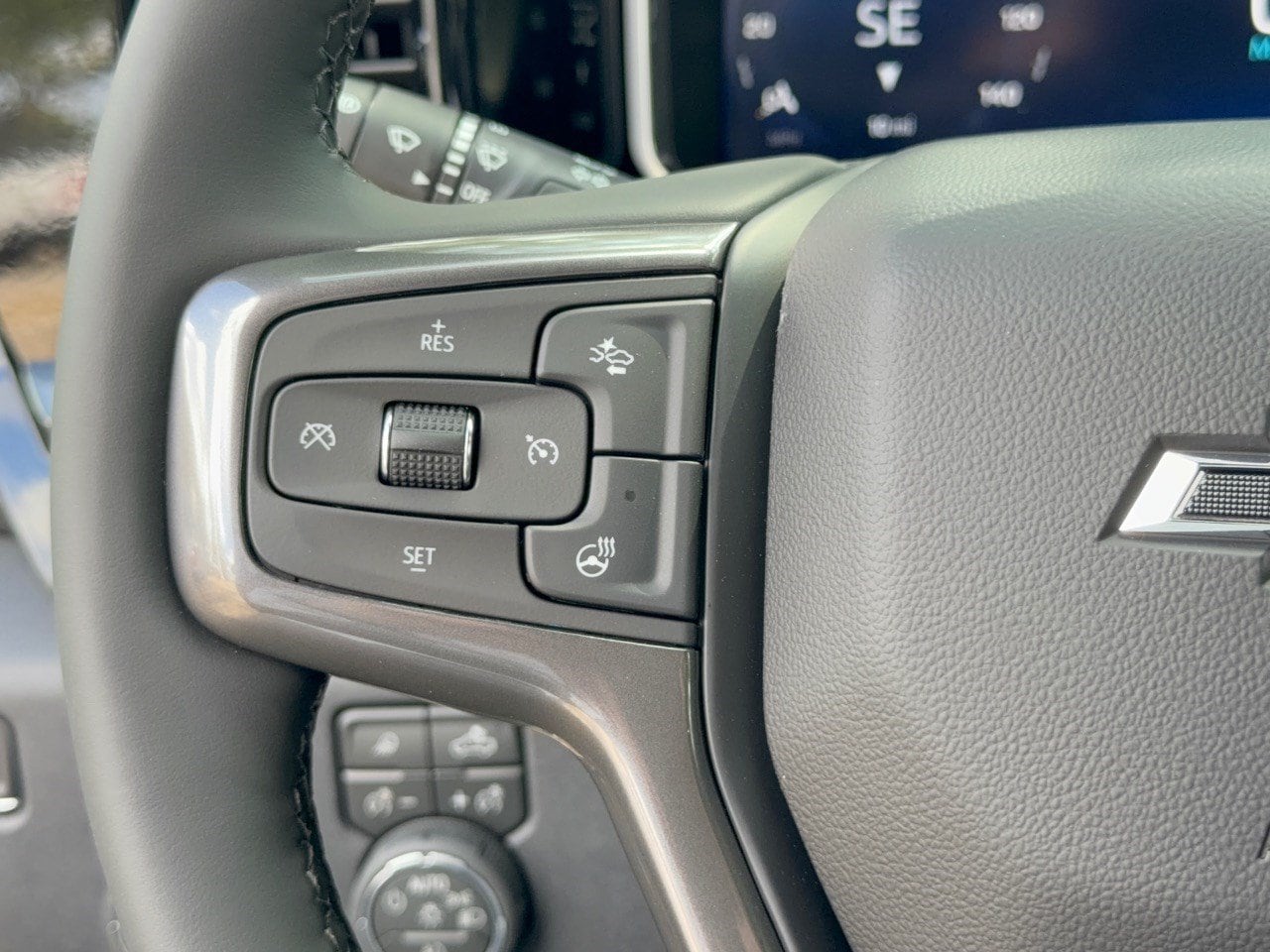 2026 Chevrolet Silverado 2500 HD ZR2 - Photo 18
