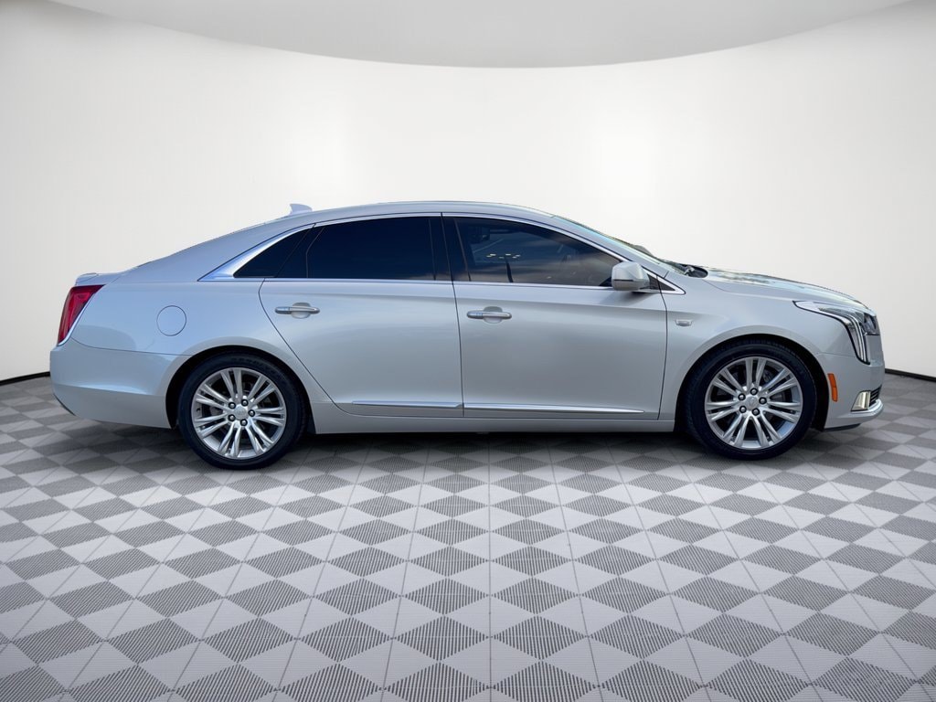 2018 CADILLAC XTS Luxury Car