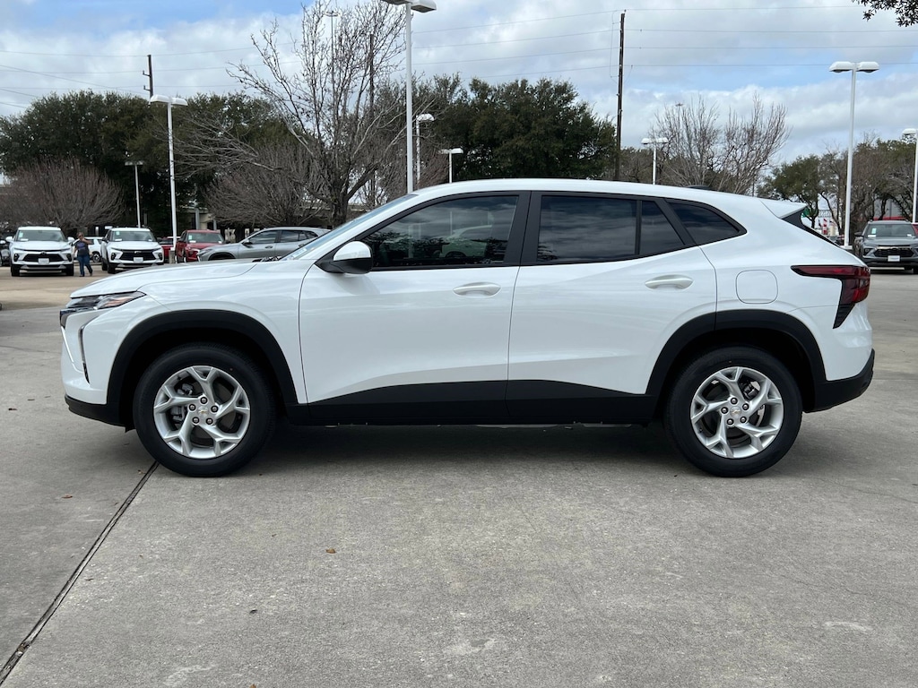 New 2026 Chevrolet Trax LS SUV