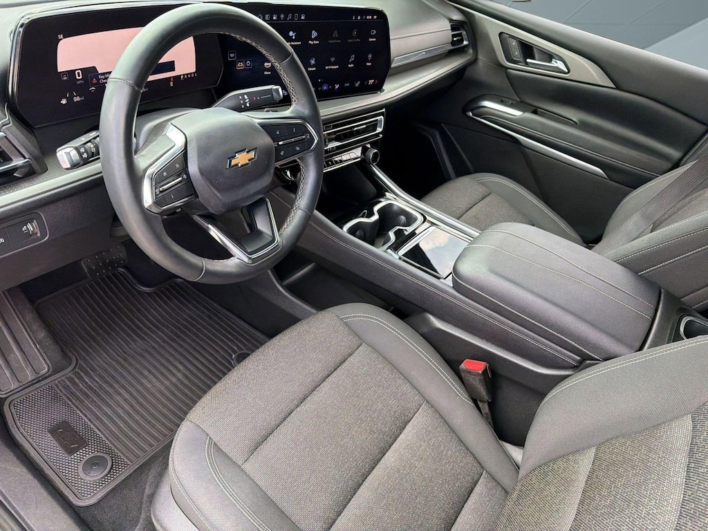 Used 2024 Chevrolet Traverse LS SUV