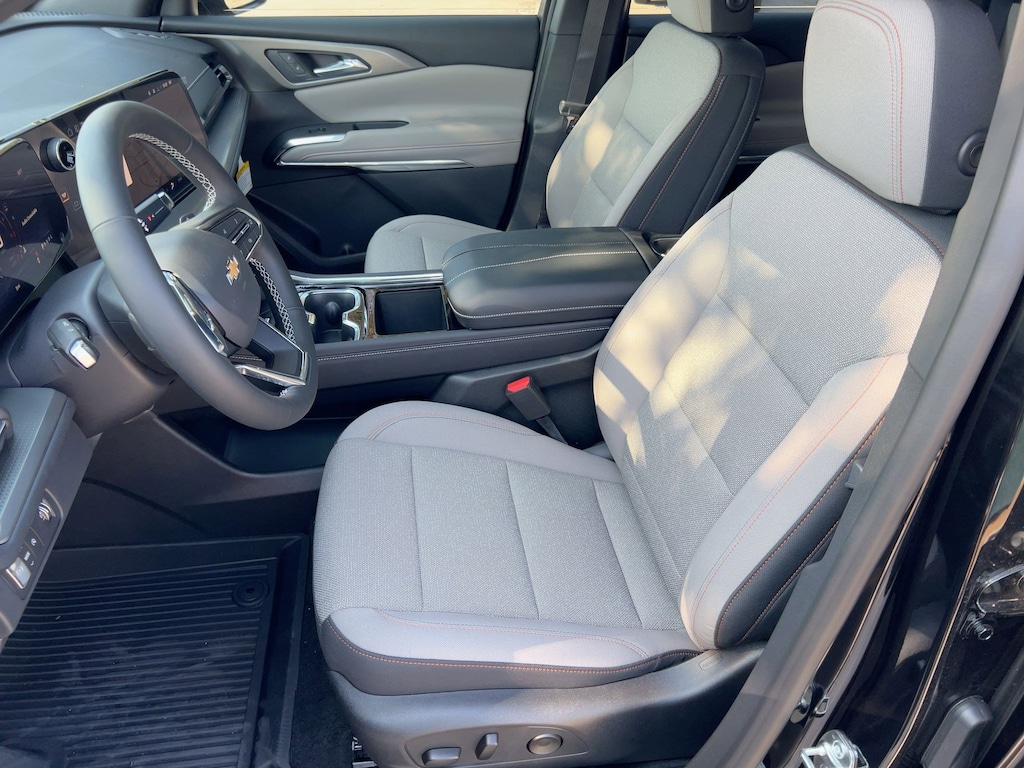 New 2026 Chevrolet Traverse LT SUV