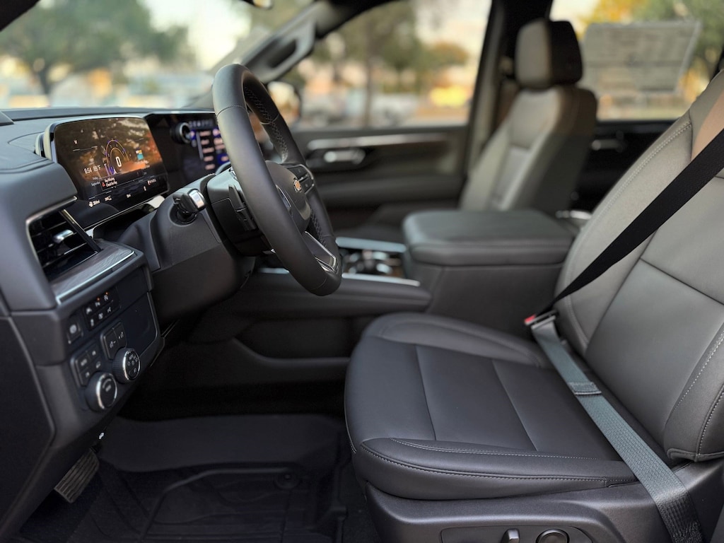 New 2026 Chevrolet Suburban LT SUV