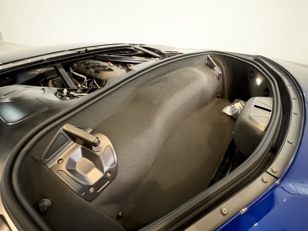 2027 Chevrolet Corvette 2LT - Photo 28