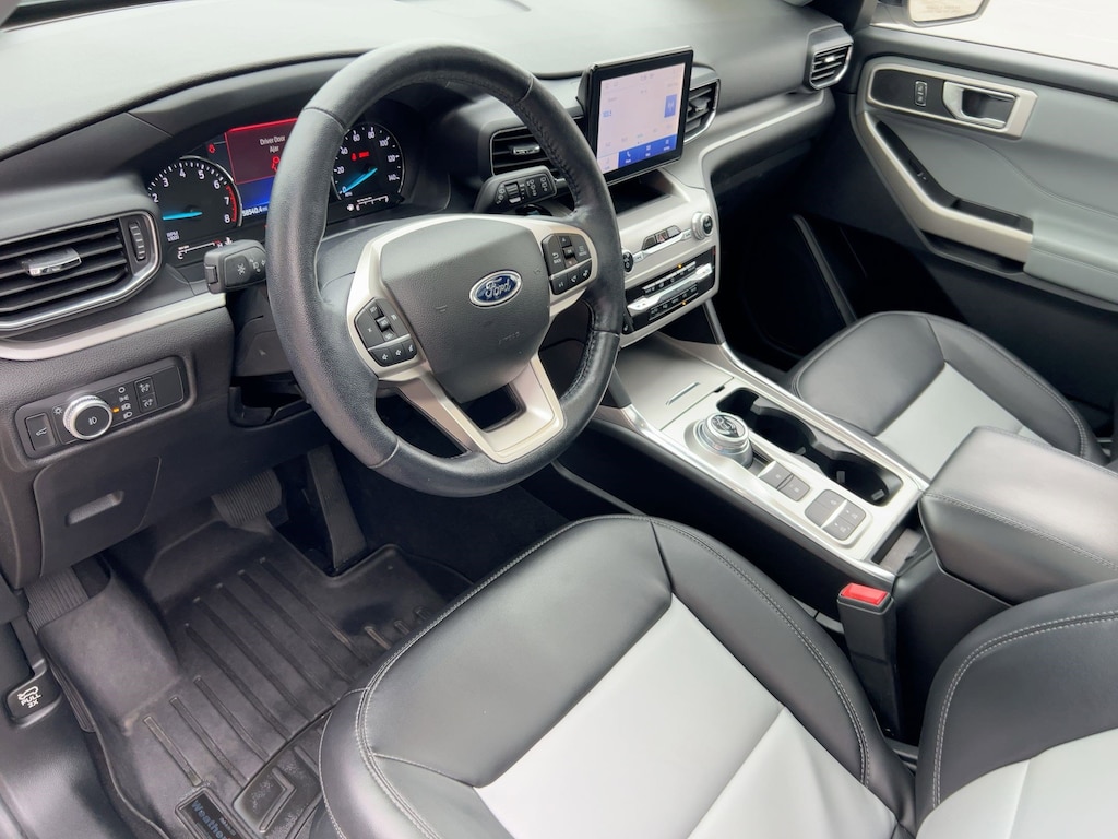 Used 2022 Ford Explorer XLT SUV