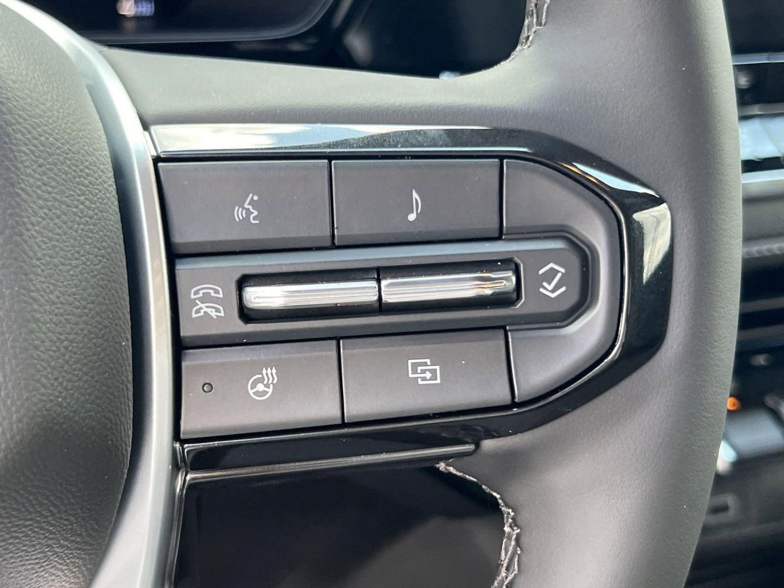 2026 Chevrolet Colorado LT - Photo 25