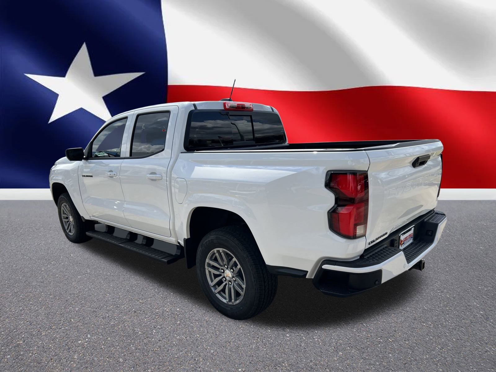 2026 Chevrolet Colorado LT photo 2