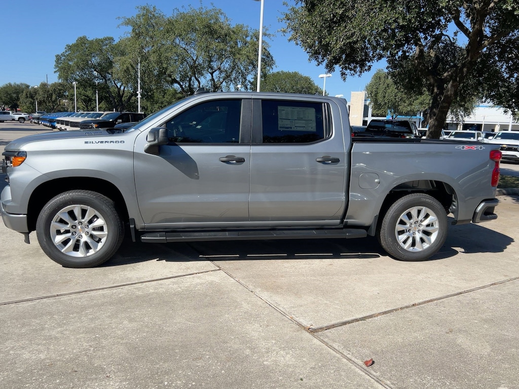 New 2026 Chevrolet Silverado 1500 Custom Truck