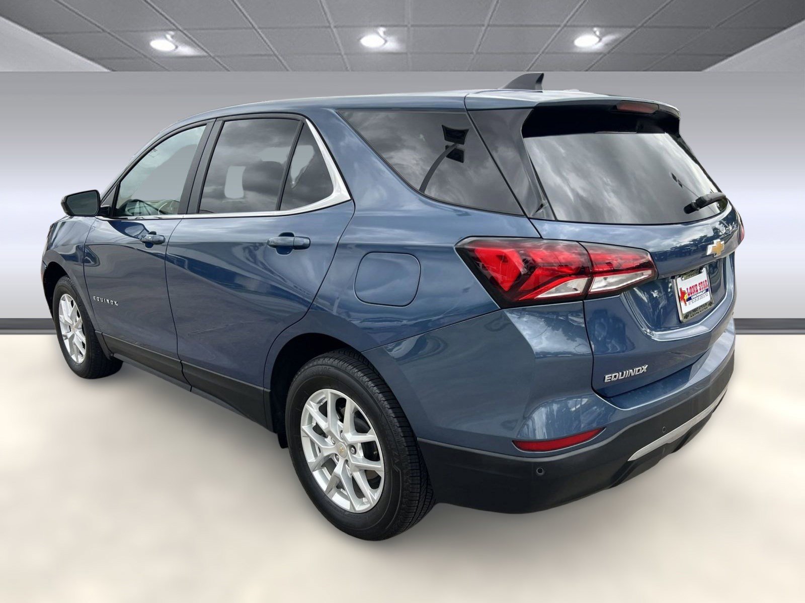 2024 Chevrolet Equinox LT photo 3