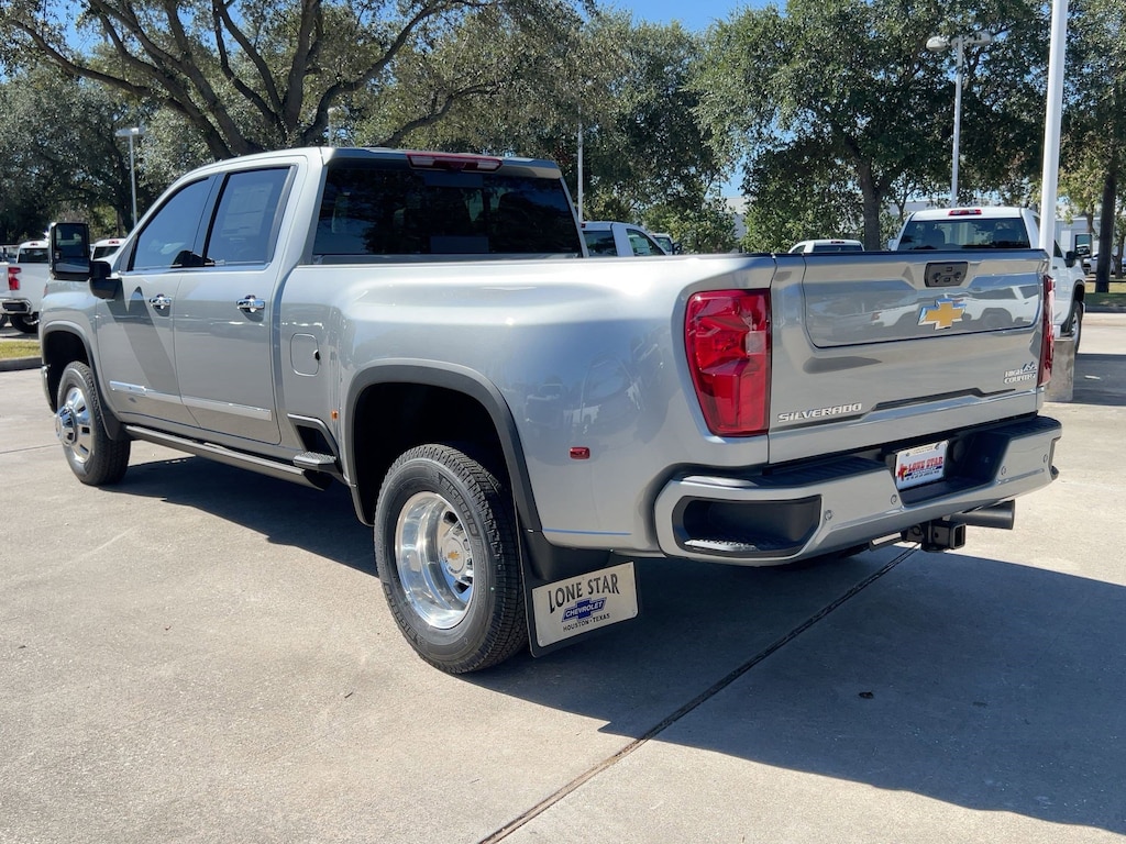 New 2026 Chevrolet Silverado 3500 HD High Country Truck