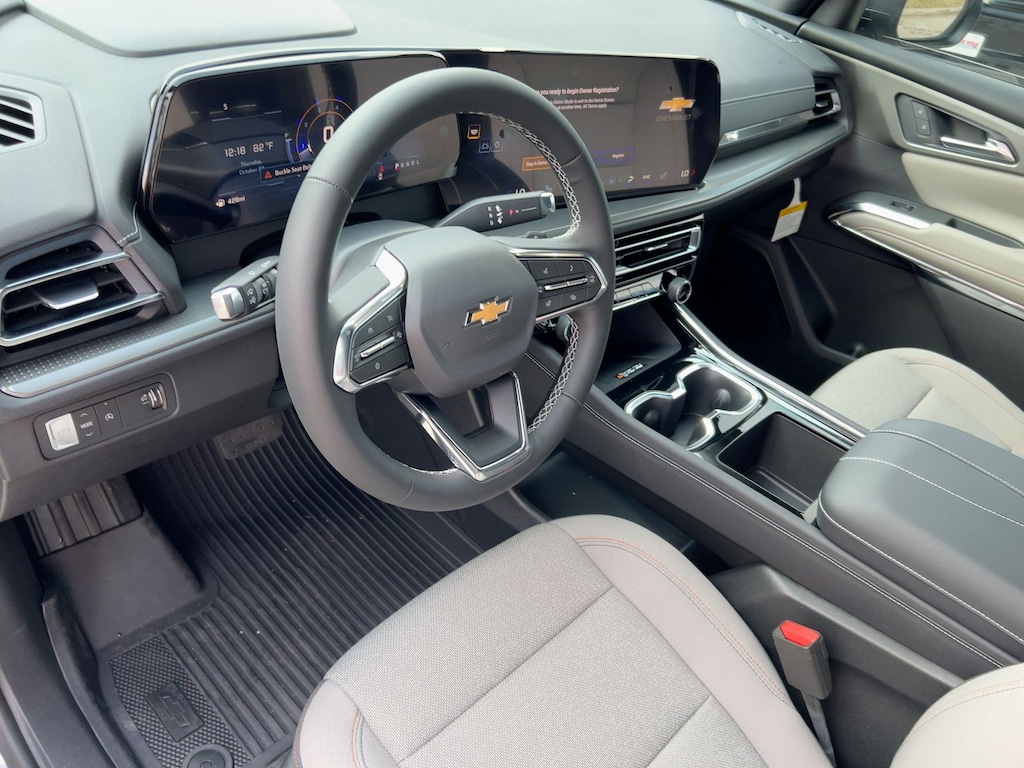 New 2026 Chevrolet Traverse LT SUV