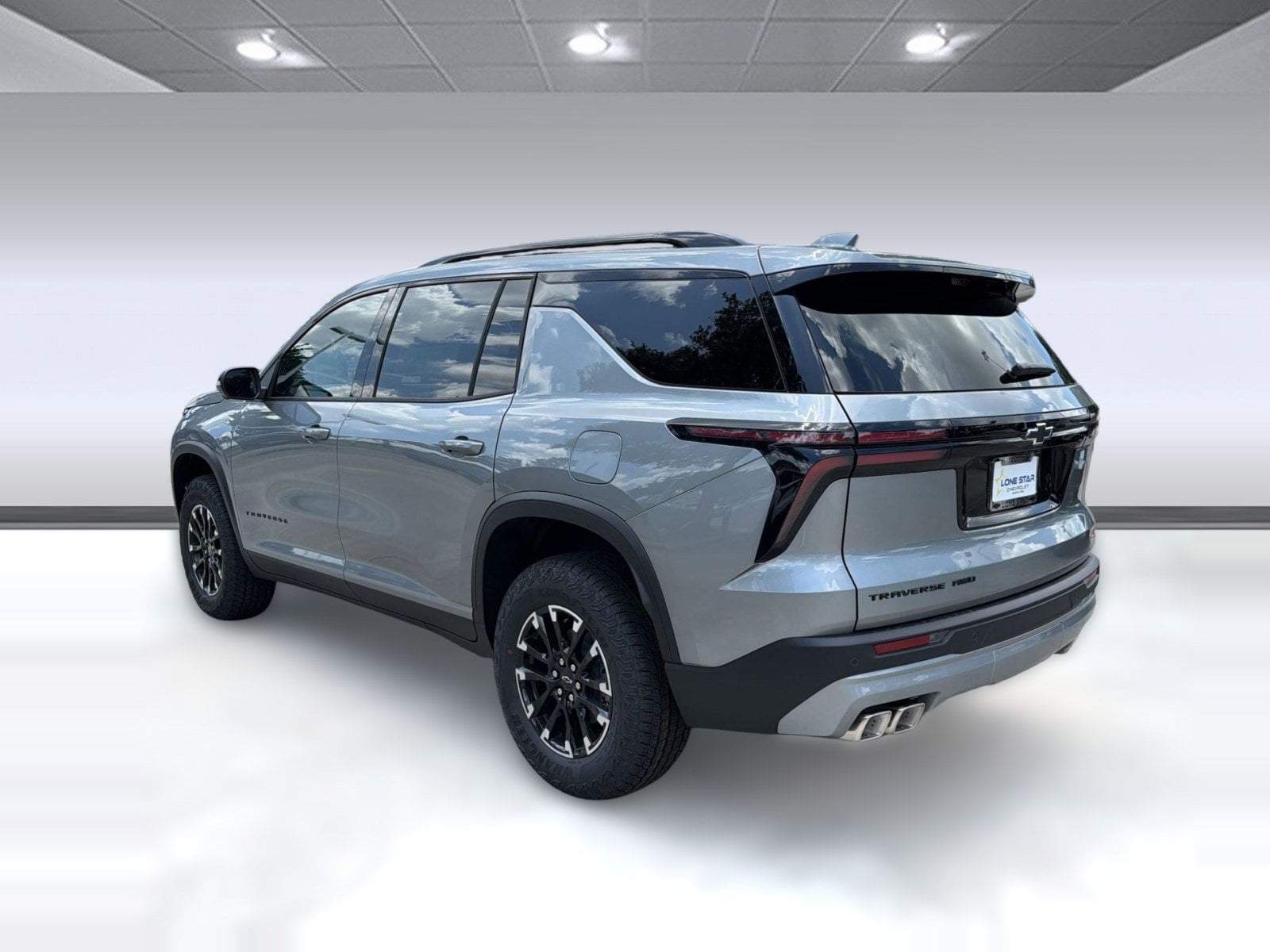 2026 Chevrolet Traverse Z71 - Photo 3