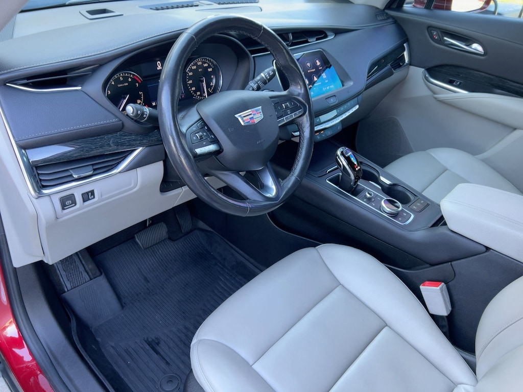 Used 2021 CADILLAC XT4 Premium Luxury SUV