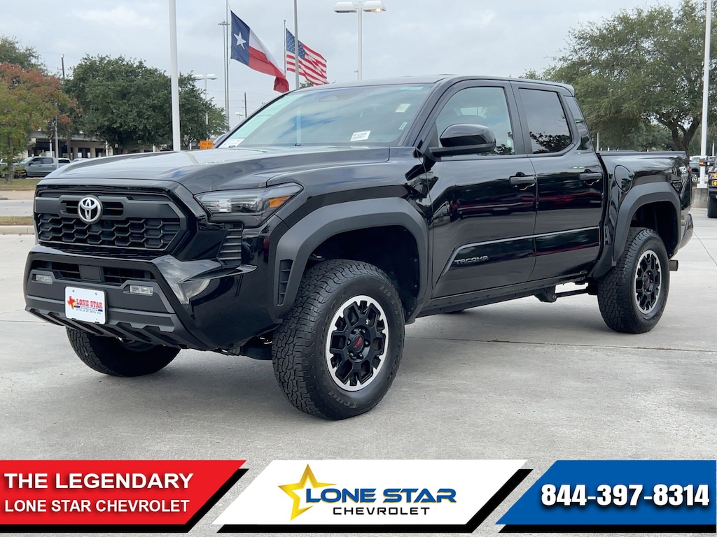 Used 2024 Toyota Tacoma 4WD SR5