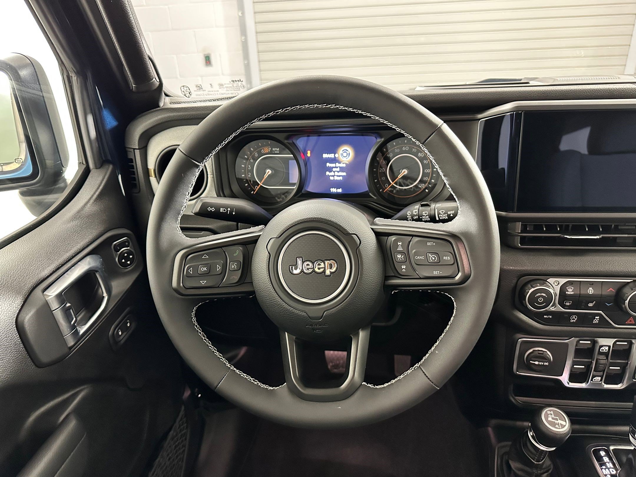 2025 Jeep Wrangler Sport S photo 4