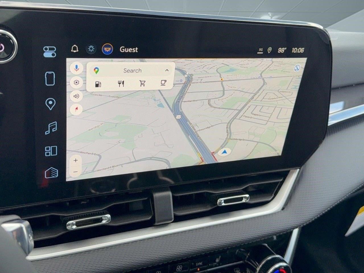 2027 Chevrolet Equinox LT - Photo 22